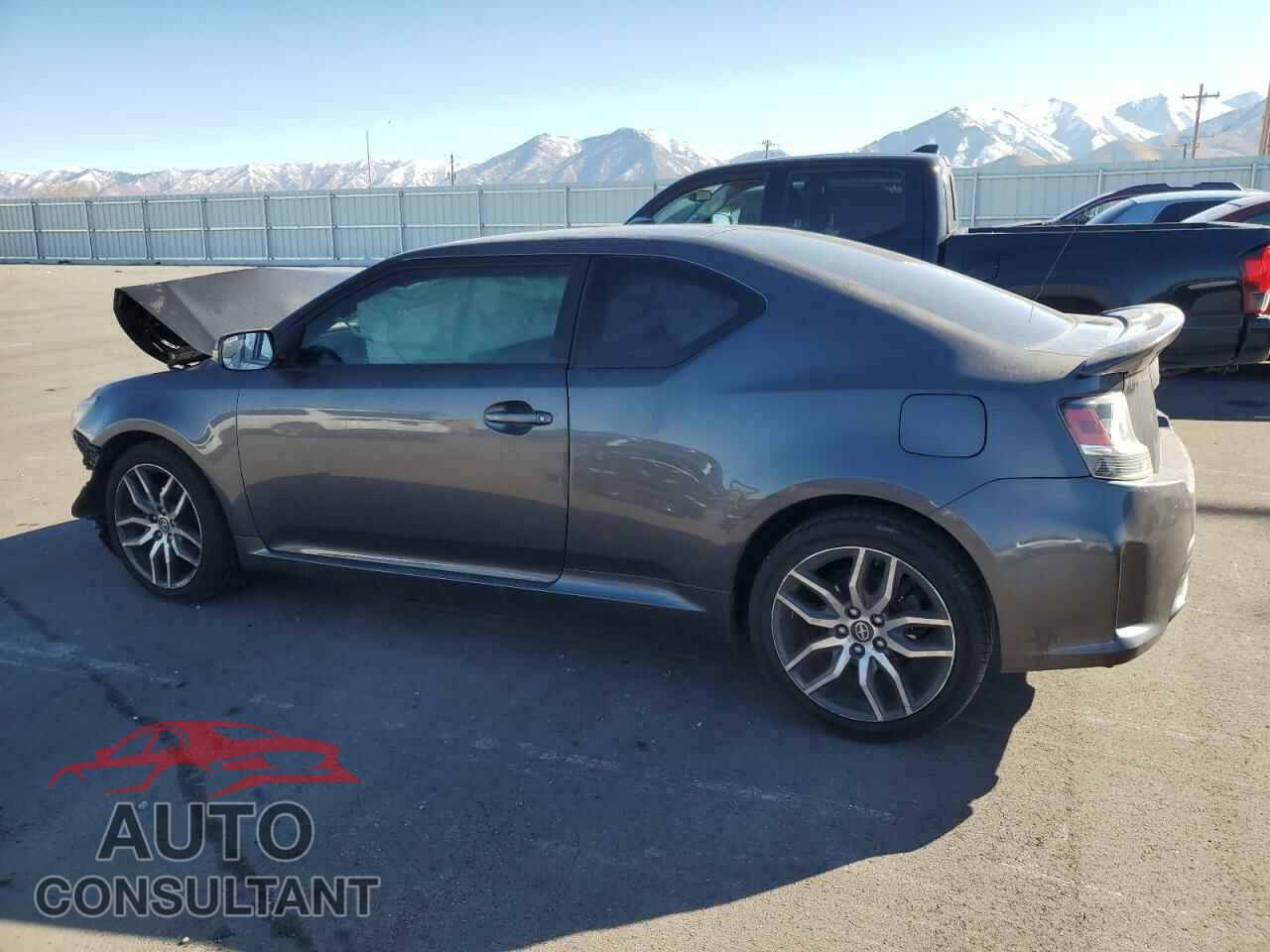 TOYOTA SCION 2015 - JTKJF5C73FJ011868