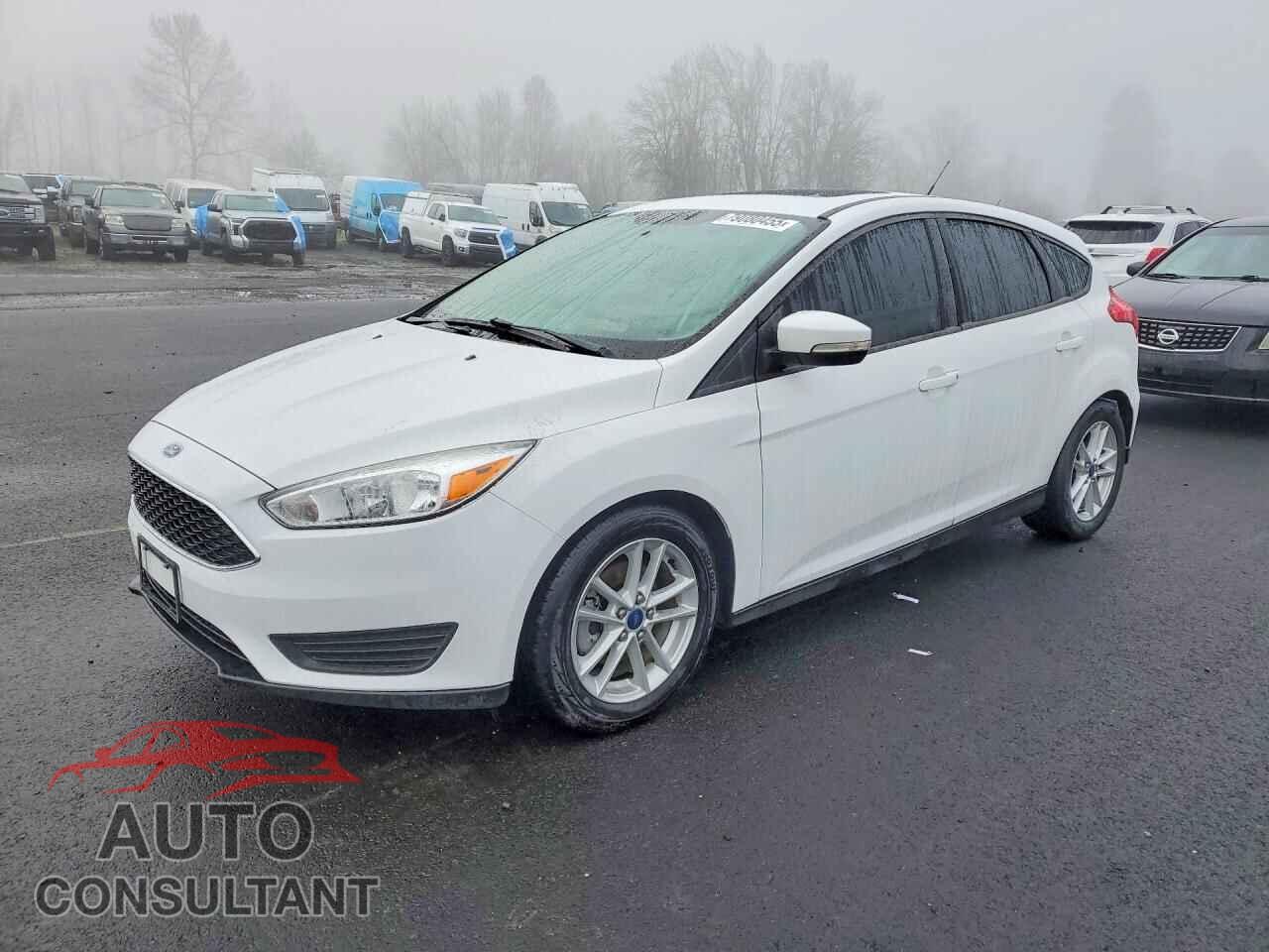 FORD FOCUS 2015 - 1FADP3K23FL222347