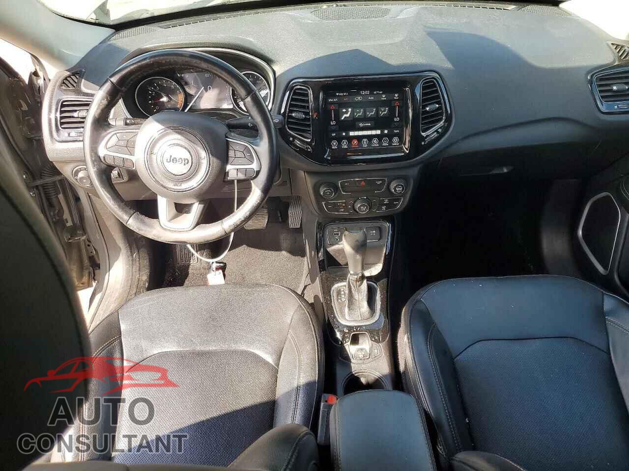 JEEP COMPASS 2020 - 3C4NJCCB2LT140401