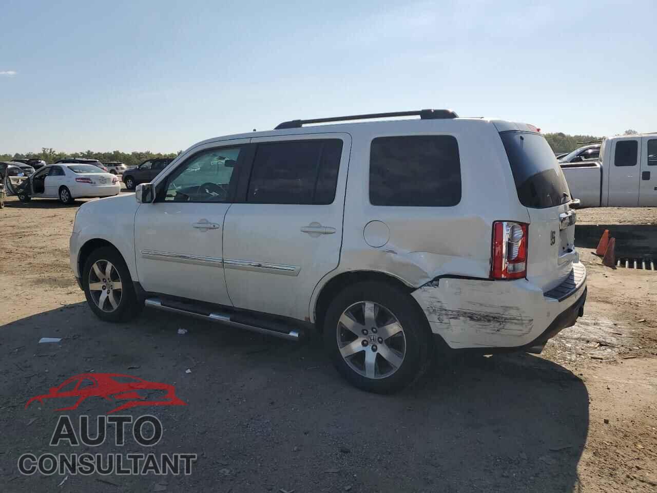 HONDA PILOT 2013 - 5FNYF4H99DB017821
