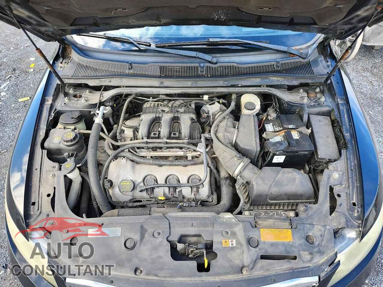 FORD TAURUS 2011 - 1FAHP2JW3BG156935