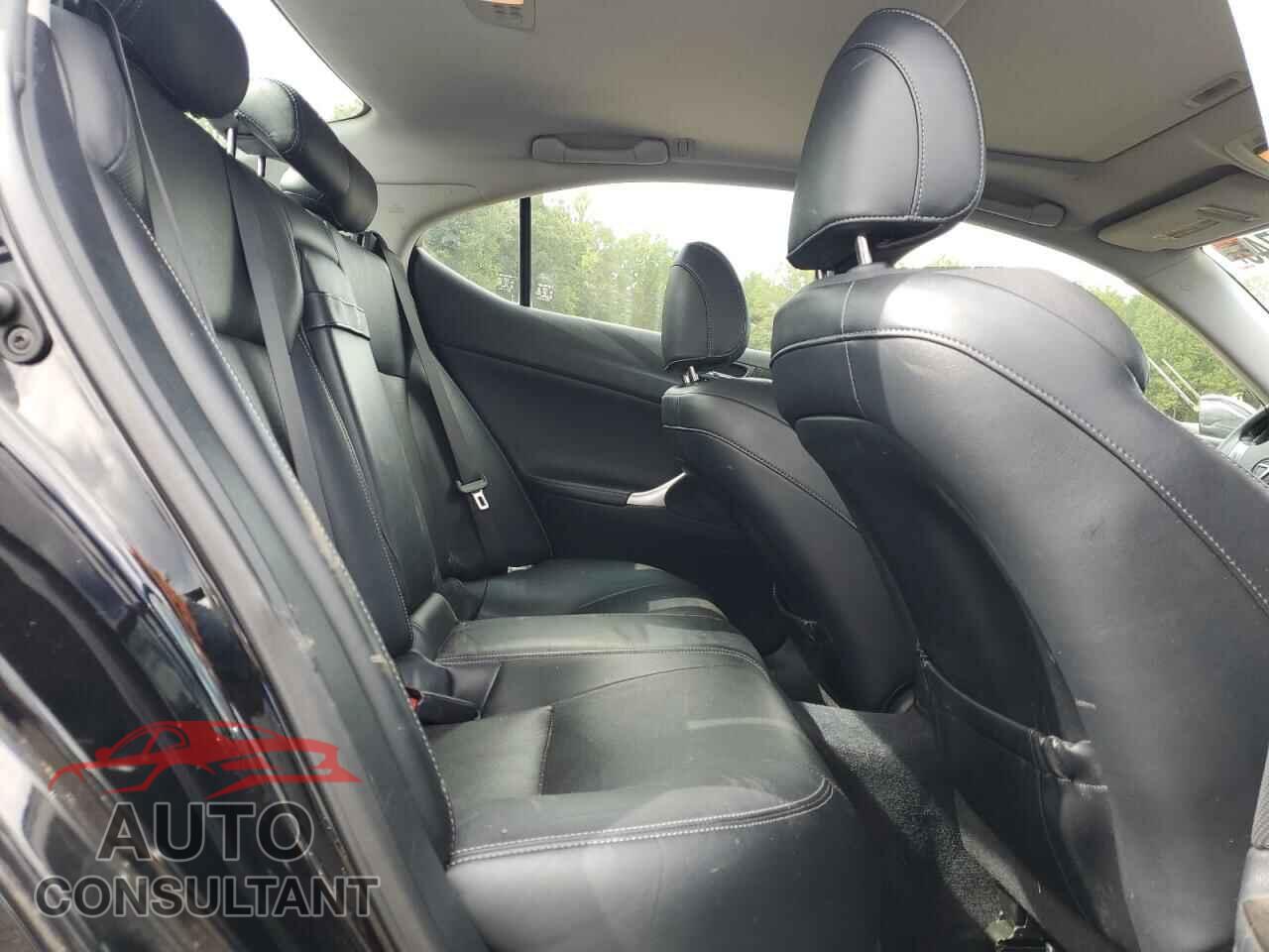 LEXUS IS 2012 - JTHCF5C26C5056679