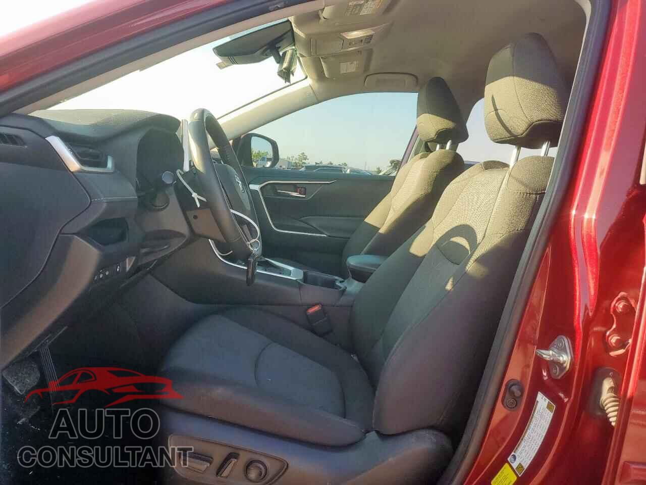 TOYOTA RAV4 2023 - JTMP1RFV1PD099272