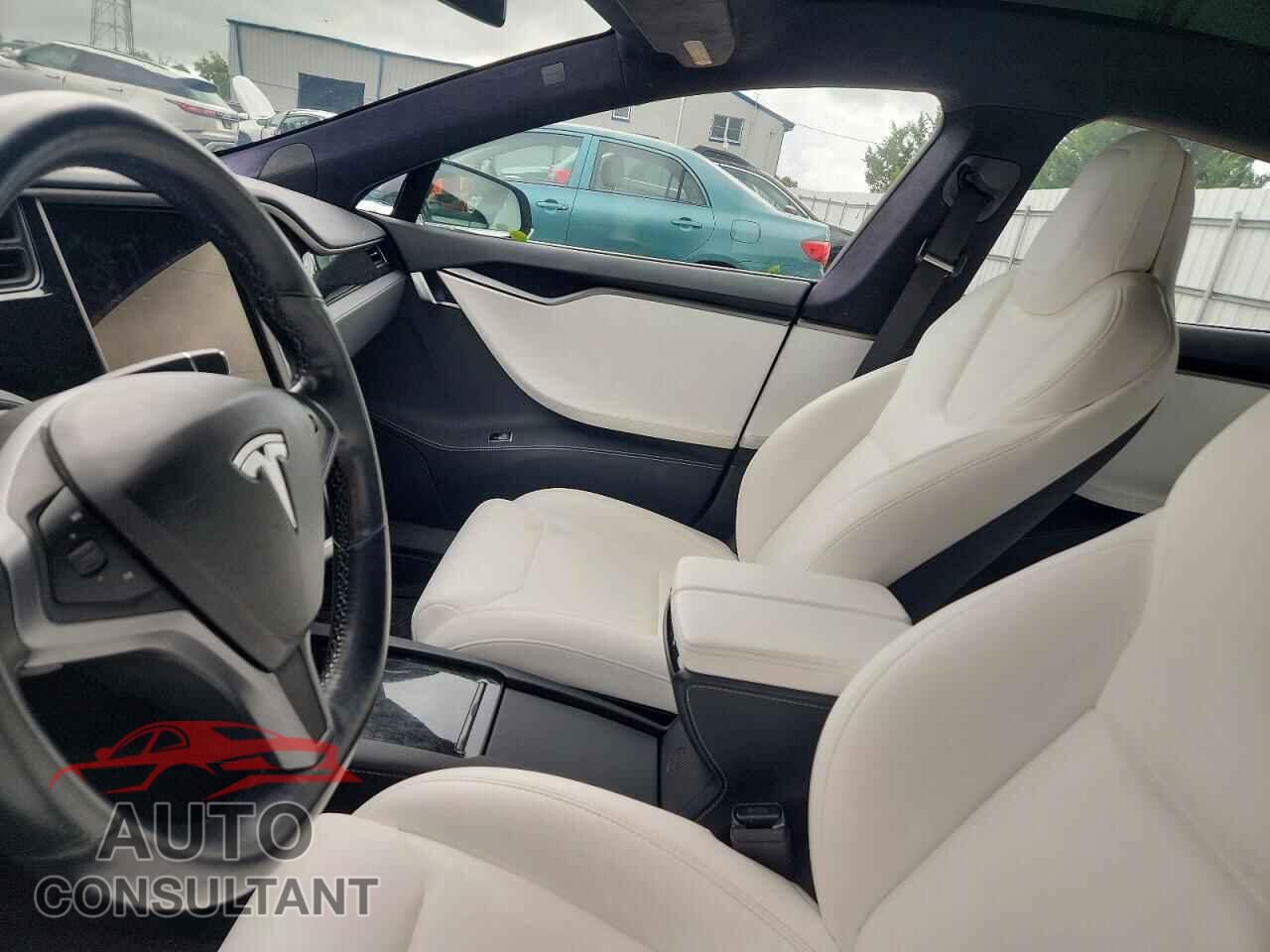 TESLA MODEL S 2020 - 5YJSA1E28LF359785