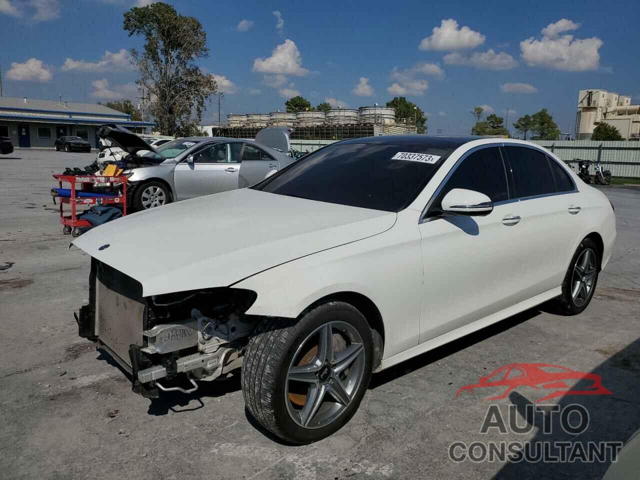 MERCEDES-BENZ E-CLASS 2018 - WDDZF4KB3JA368587