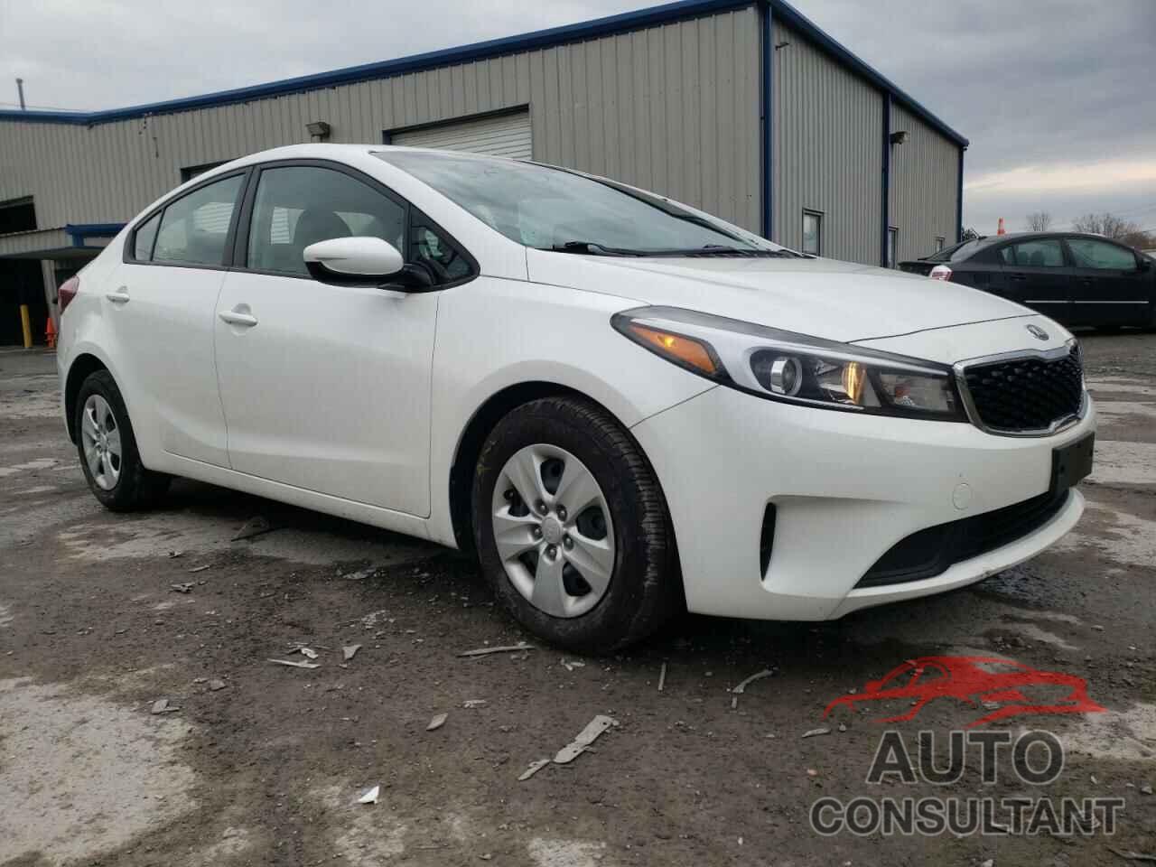 KIA FORTE 2018 - 3KPFL4A77JE205991