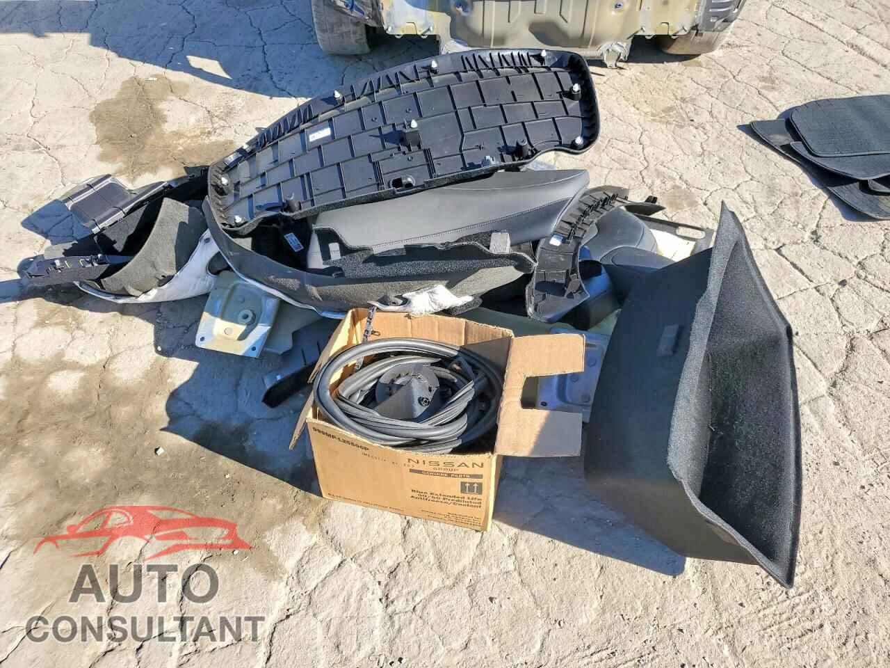 TESLA MODEL 3 2024 - 5YJ3E1EB4RF792652