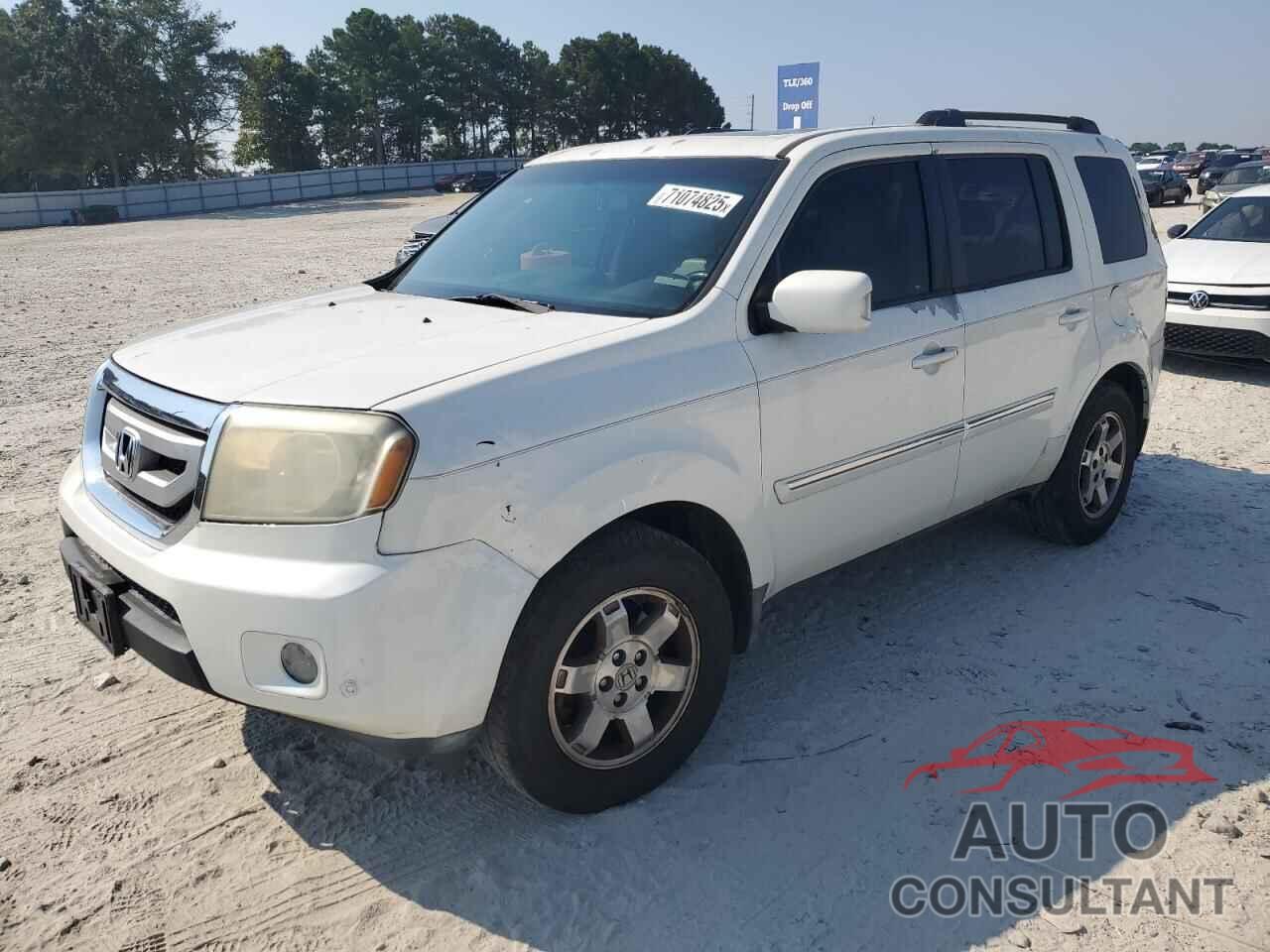 HONDA PILOT 2011 - 5FNYF3H93BB053642
