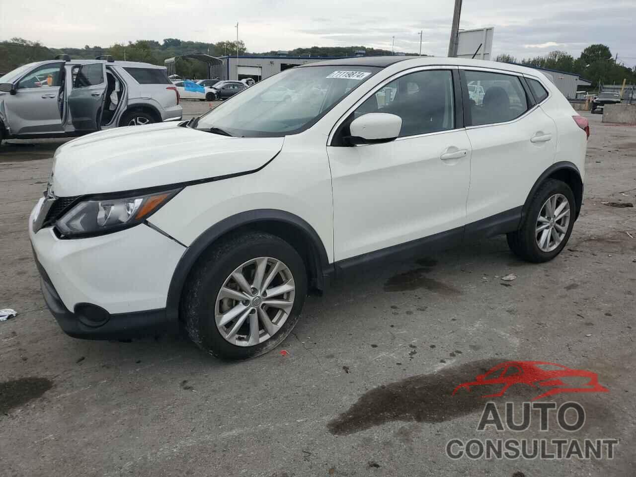 NISSAN ROGUE 2017 - JN1BJ1CP3HW030240