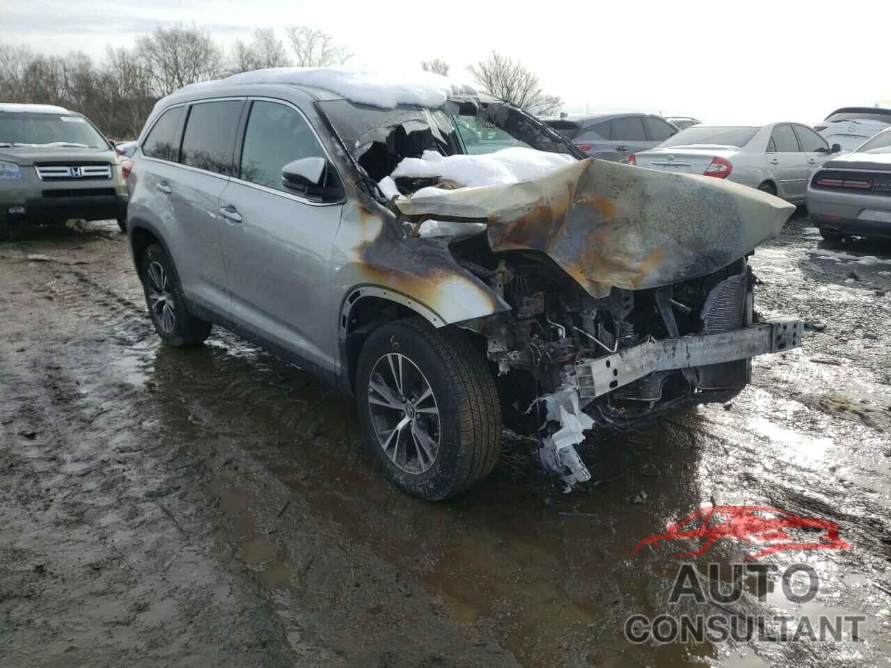 TOYOTA HIGHLANDER 2019 - 5TDZARFH7KS048438