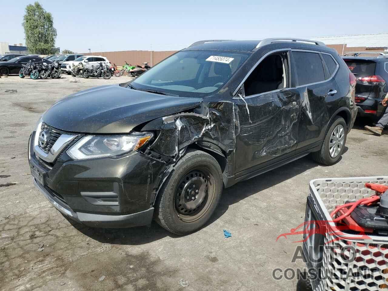 NISSAN ROGUE 2017 - KNMAT2MT1HP563654