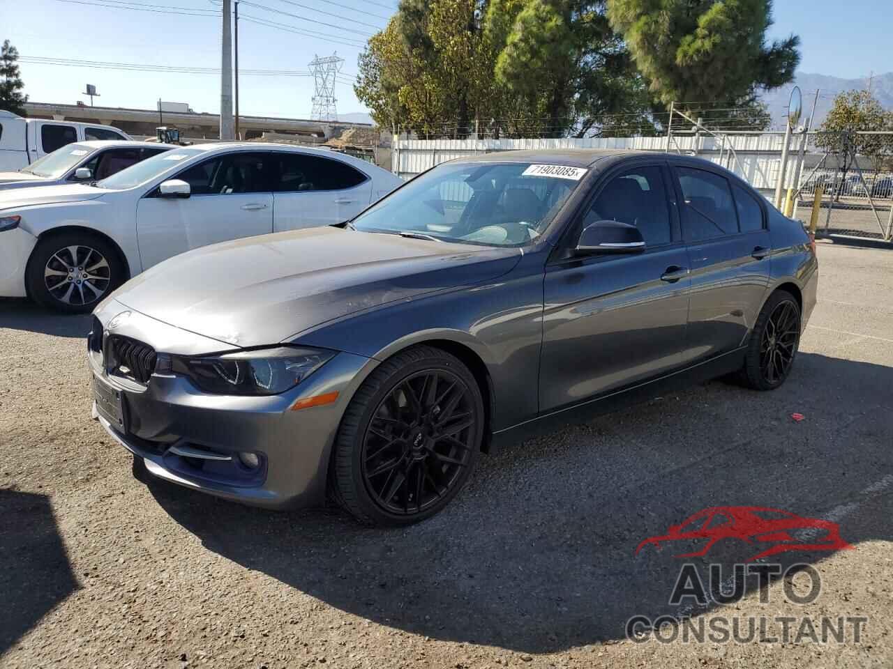 BMW 3 SERIES 2013 - WBA3C1G51DNR44066