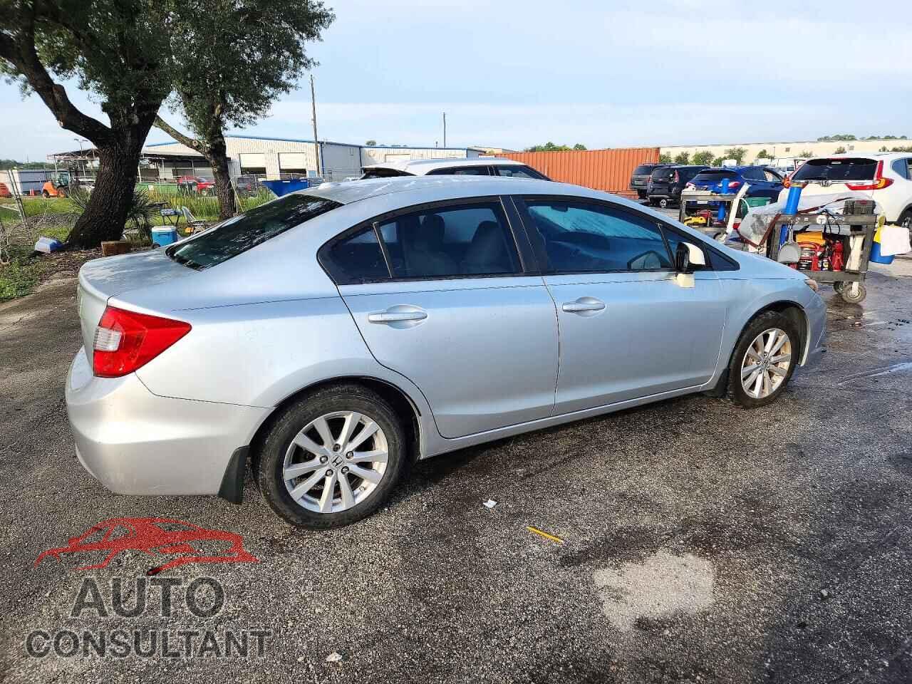 HONDA CIVIC 2012 - 2HGFB2F98CH506005