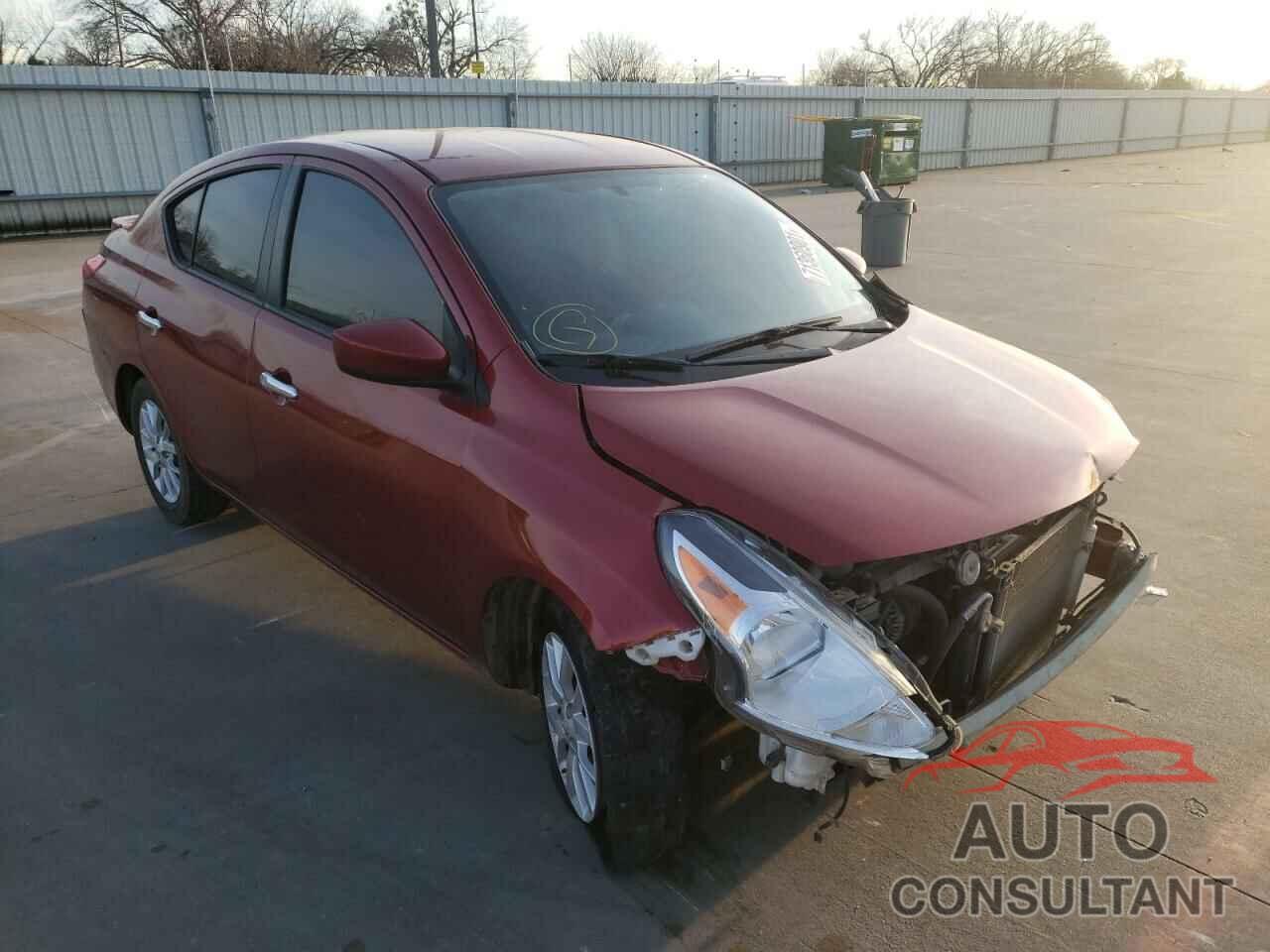 NISSAN VERSA 2018 - 3N1CN7AP8JL836990