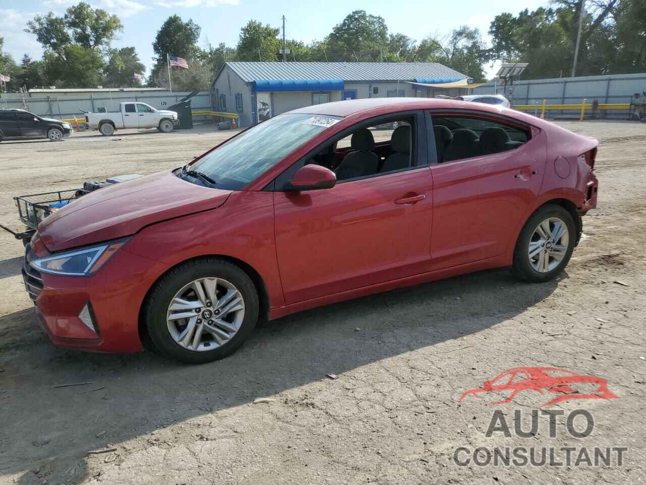 HYUNDAI ELANTRA 2019 - 5NPD84LF0KH406481