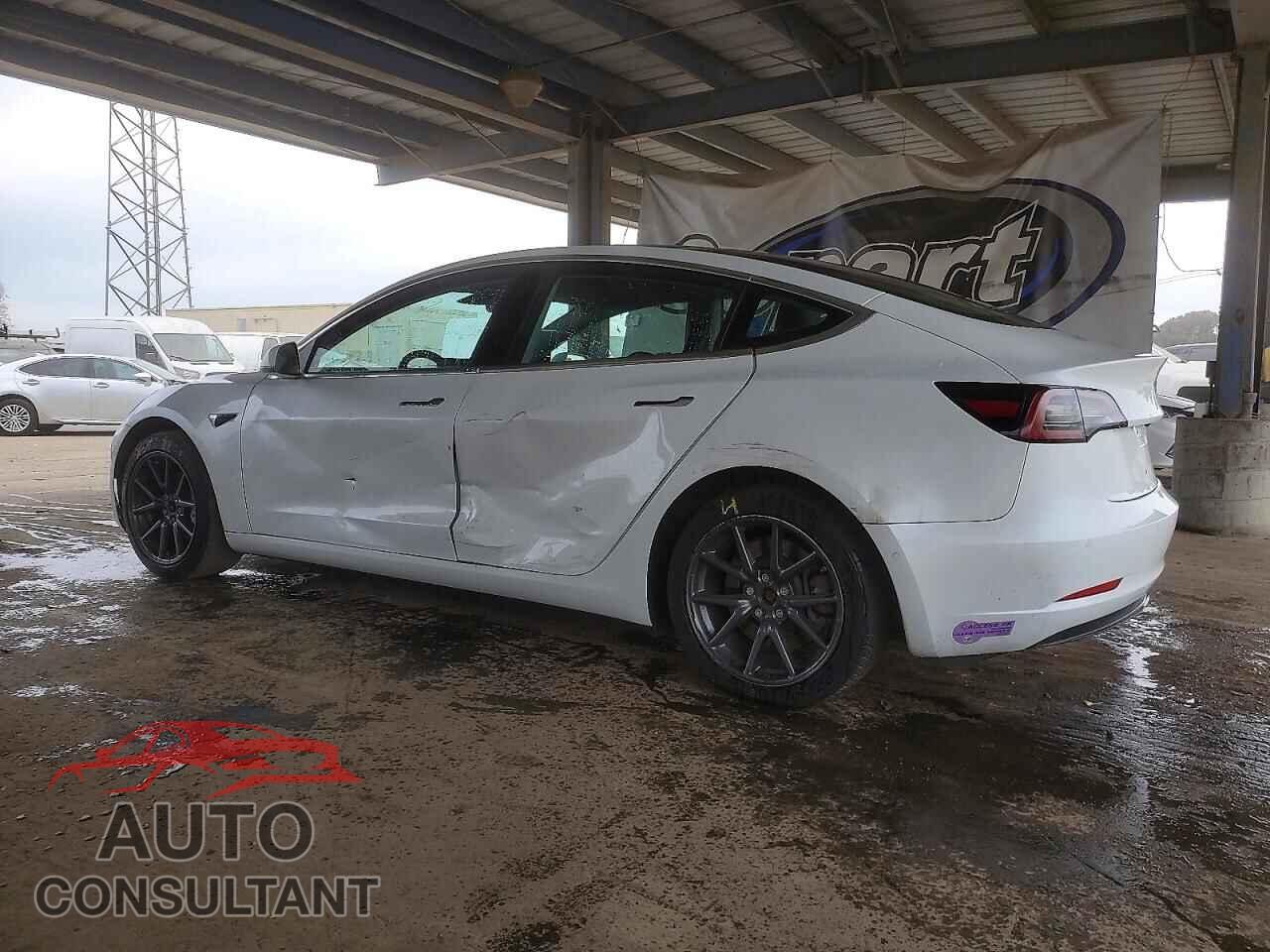TESLA MODEL 3 2018 - 5YJ3E1EA3JF031901