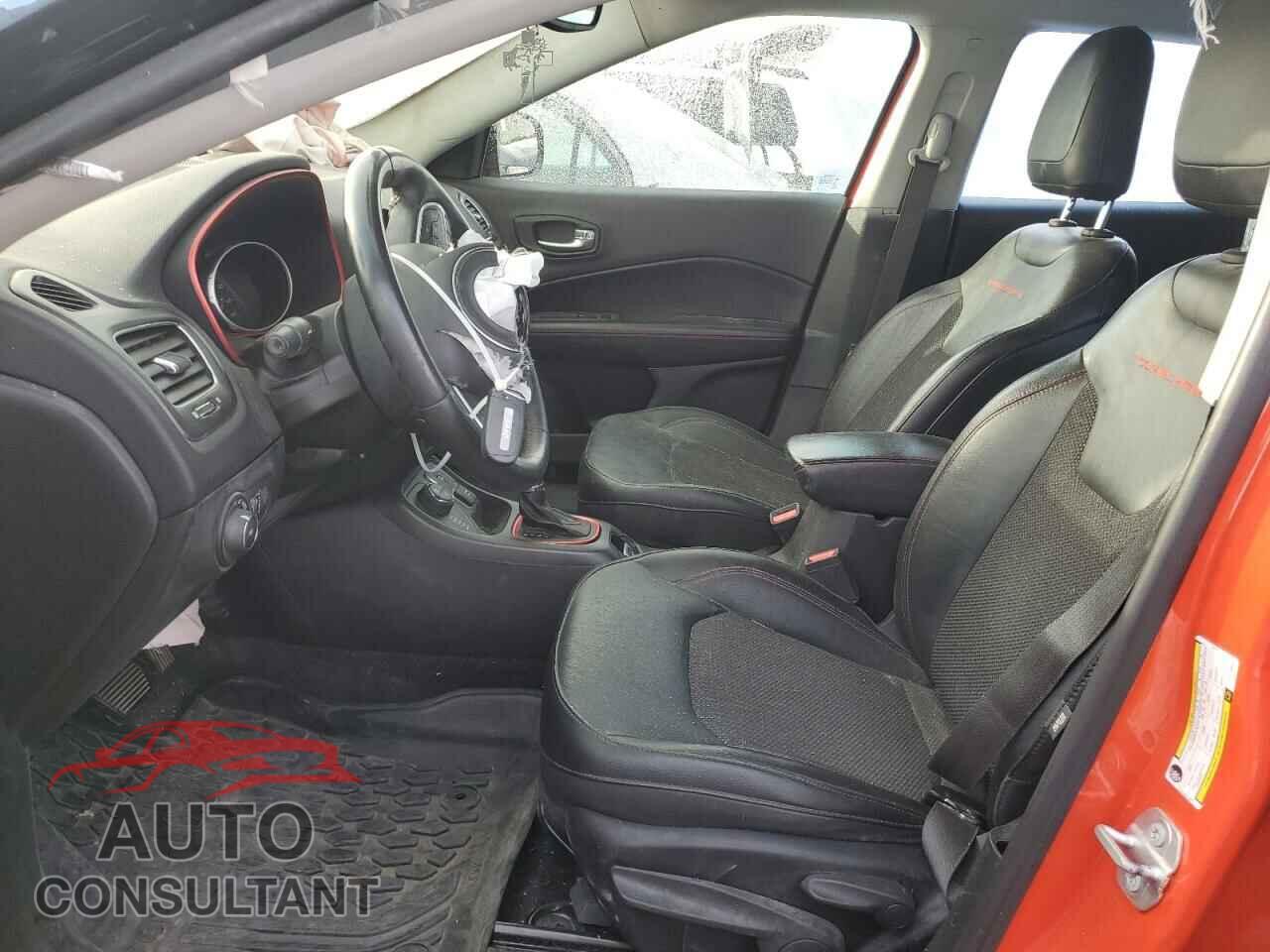 JEEP COMPASS 2018 - 3C4NJDDB8JT239855