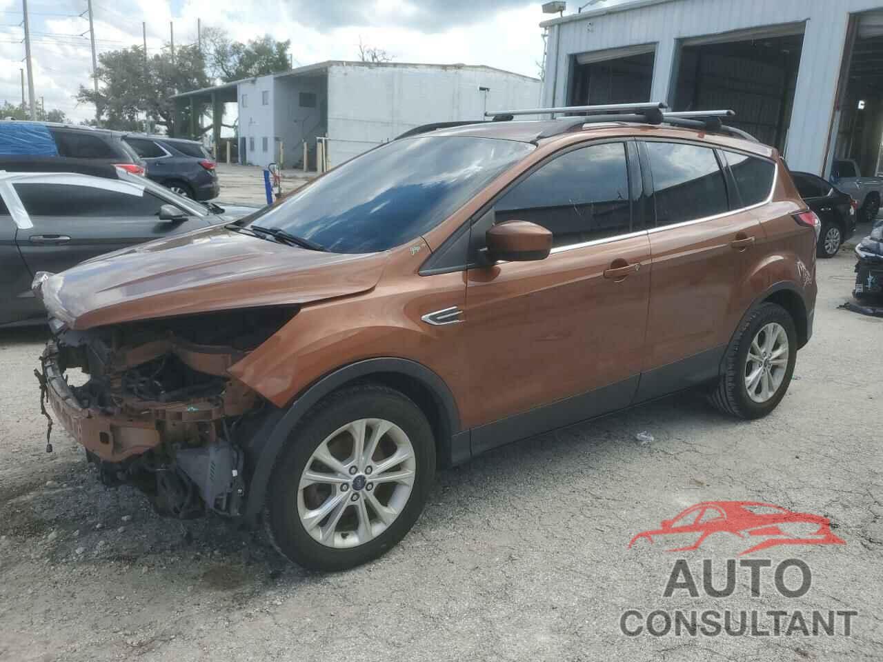 FORD ESCAPE 2017 - 1FMCU0GDXHUC47049