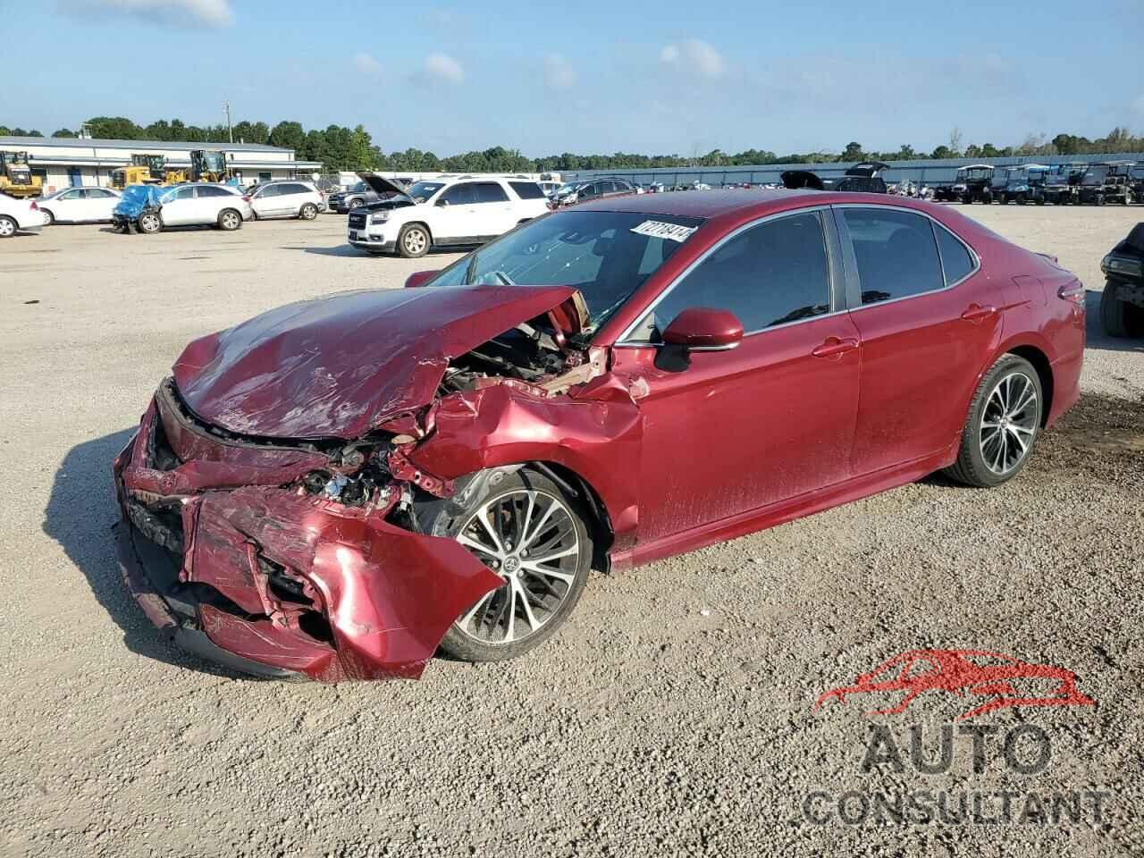 TOYOTA CAMRY 2018 - 4T1B11HK2JU672553