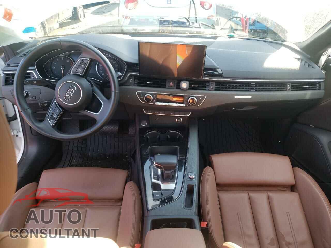 AUDI A4 2021 - WAUDAAF4XMA030876