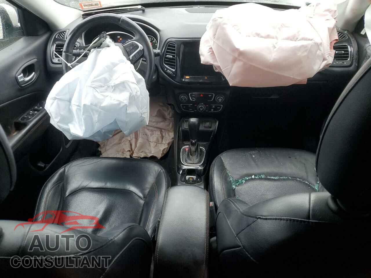JEEP COMPASS 2018 - 3C4NJCCB1JT122694