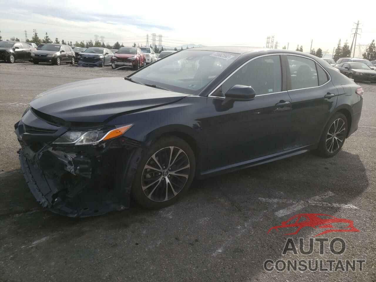 TOYOTA CAMRY 2018 - 4T1B11HK7JU571282