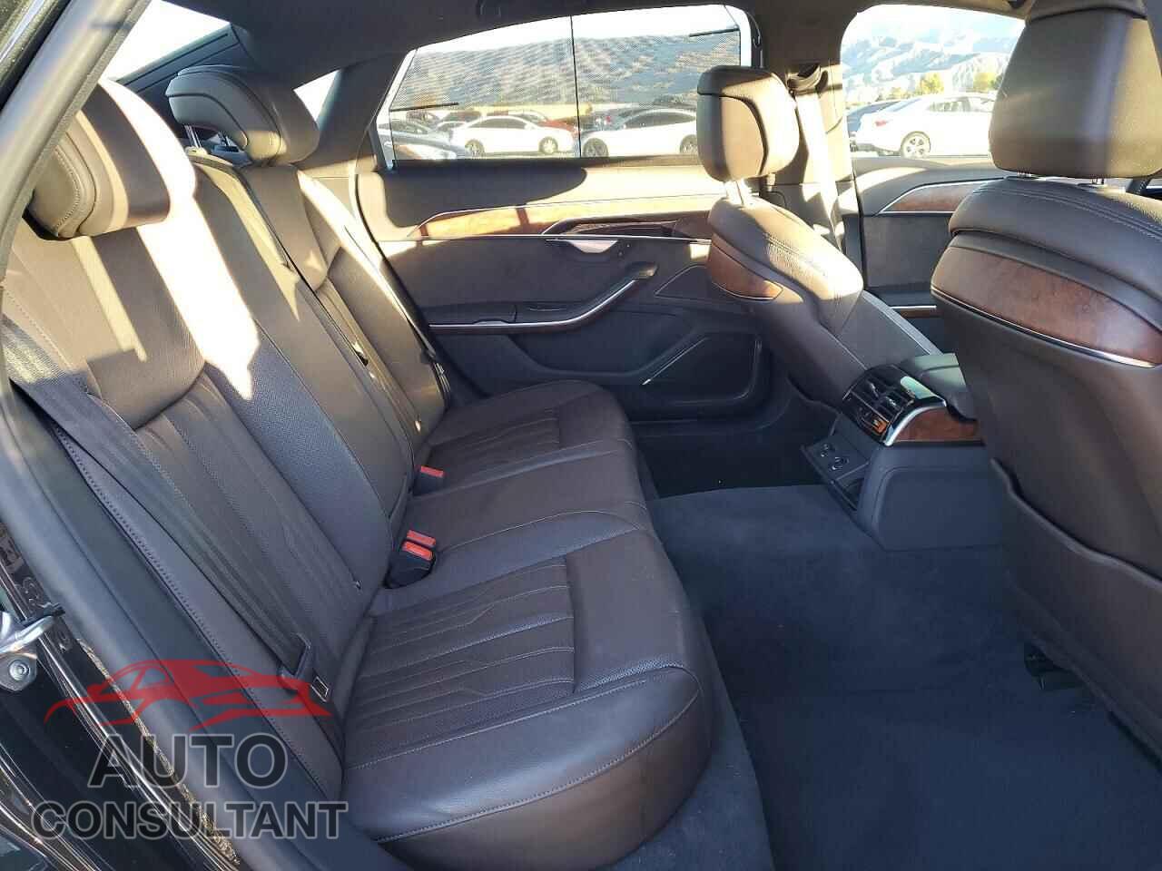 AUDI A8 2019 - WAU8DAF86KN017382
