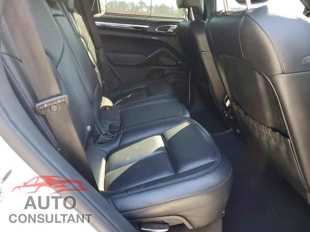 PORSCHE CAYENNE 2016 - WP1AA2A29GLA01927