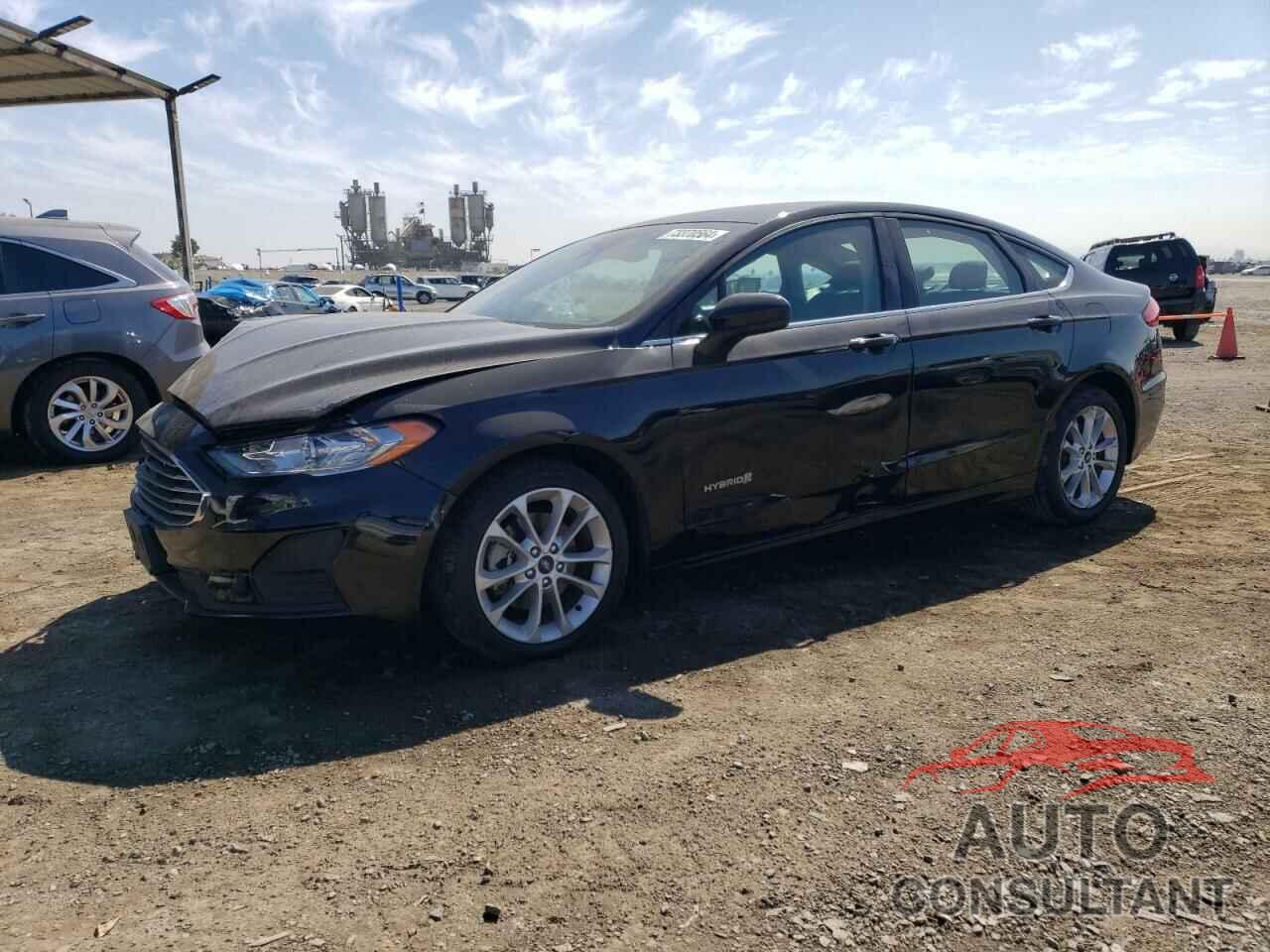 FORD FUSION 2019 - 3FA6P0LU5KR200658