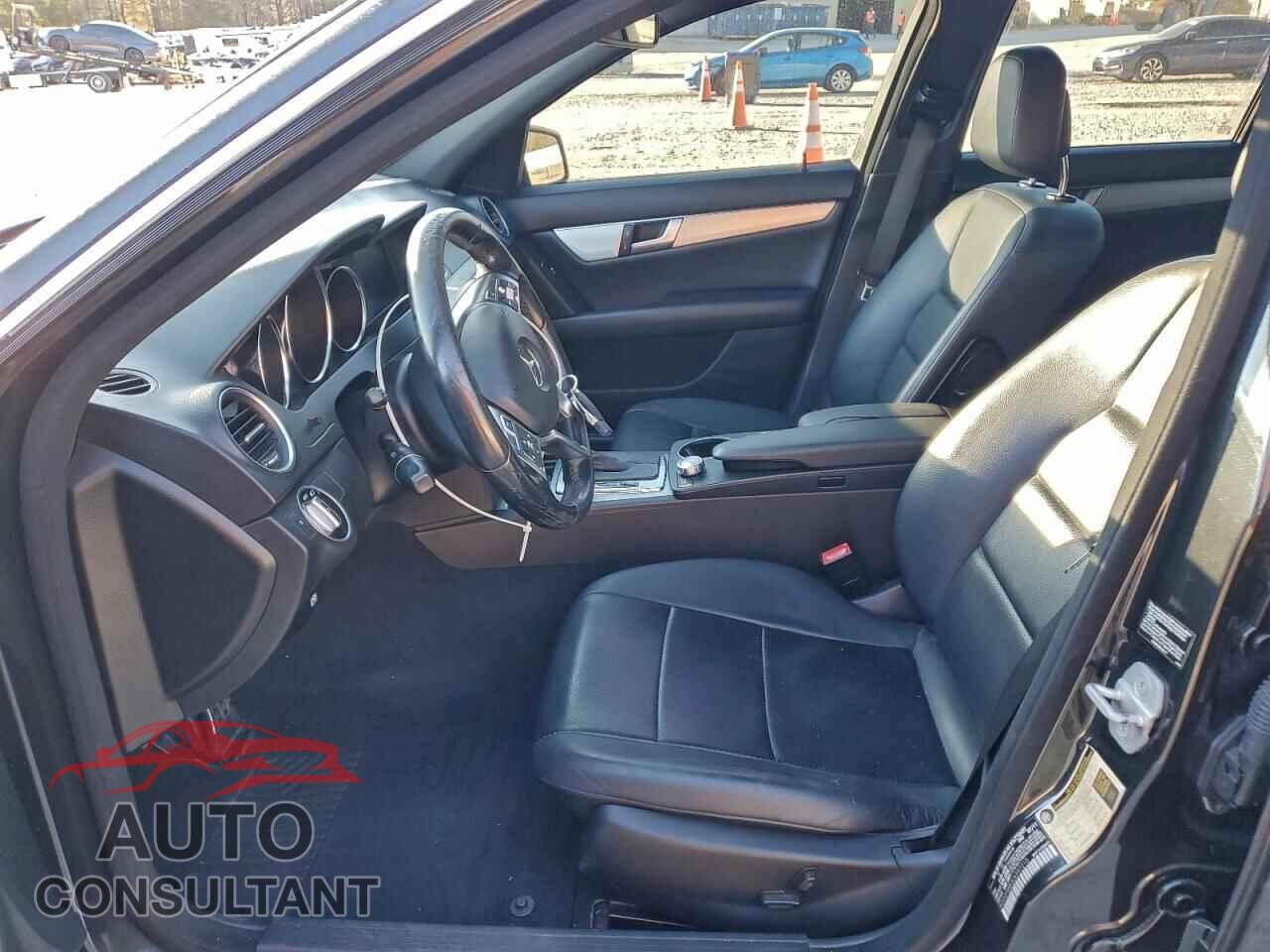 MERCEDES-BENZ C-CLASS 2012 - WDDGF8BB3CA597210