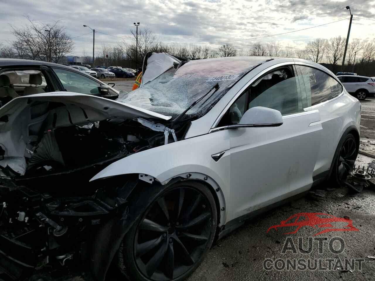 TESLA MODEL X 2020 - 5YJXCBE21LF248940