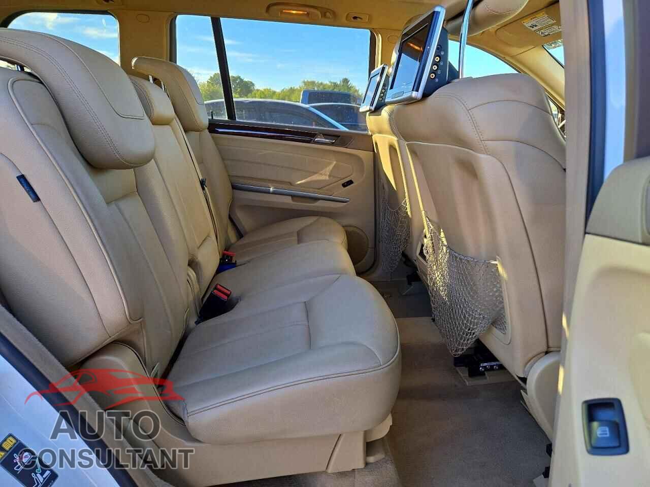 MERCEDES-BENZ GL-CLASS 2012 - 4JGBF7BE8CA802928