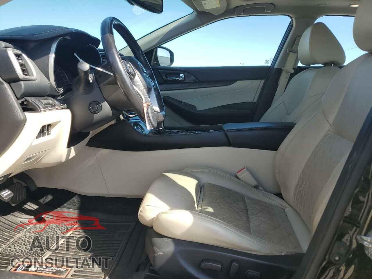 NISSAN MAXIMA 2017 - 1N4AA6AP1HC402464