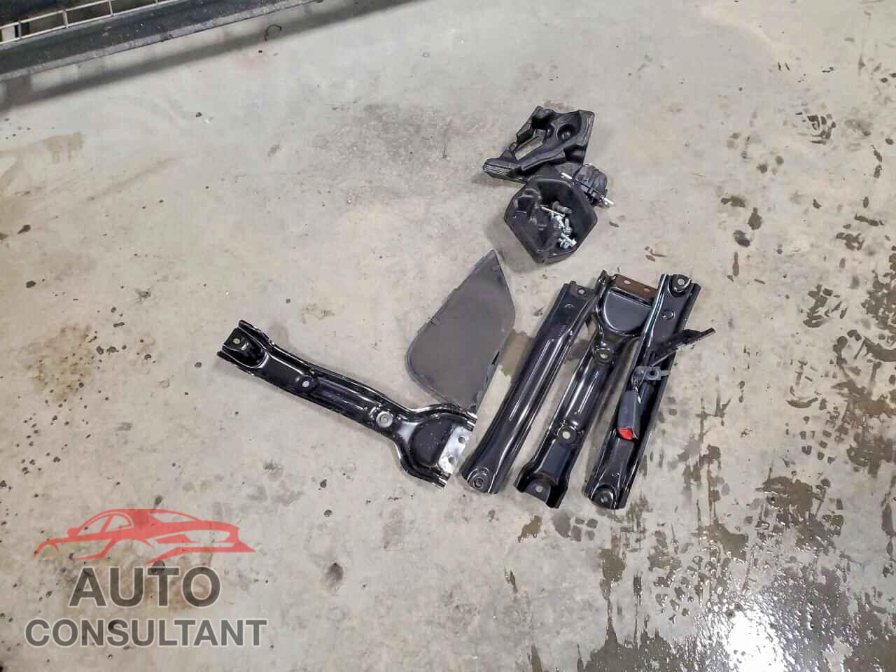 TESLA MODEL 3 2021 - 5YJ3E1EB3MF079847