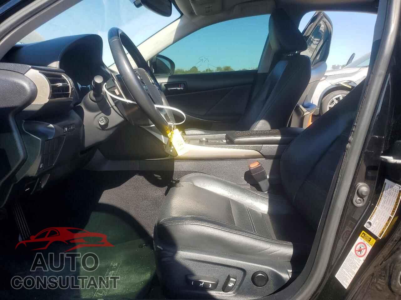 LEXUS IS 2015 - JTHCF1D27F5020480