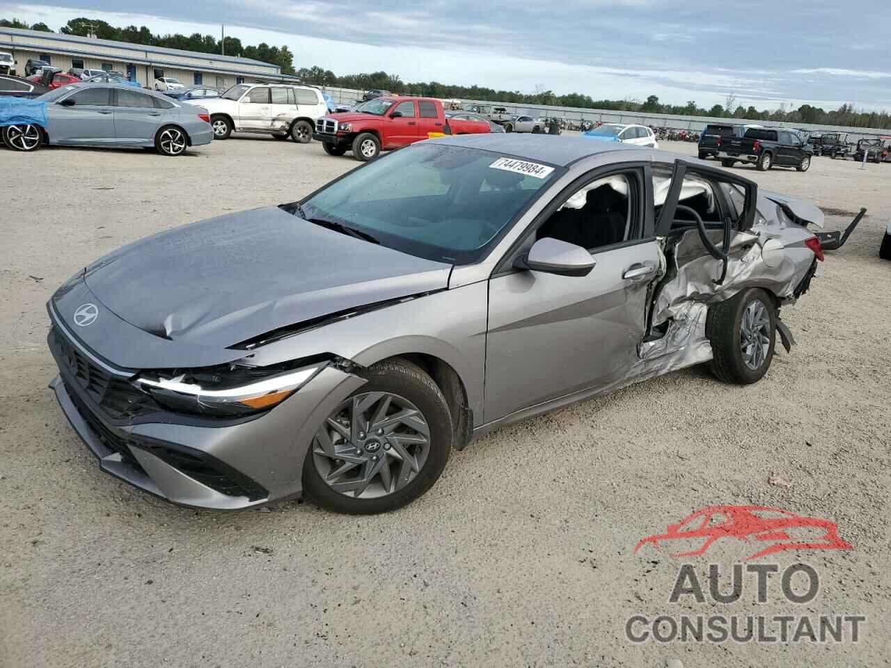 HYUNDAI ELANTRA 2024 - KMHLM4DG8RU771470