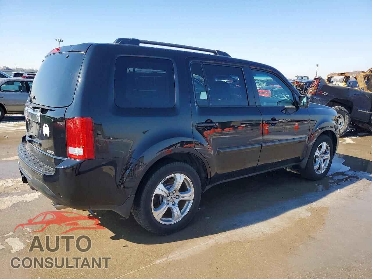 HONDA PILOT 2012 - 5FNYF4H50CB007724
