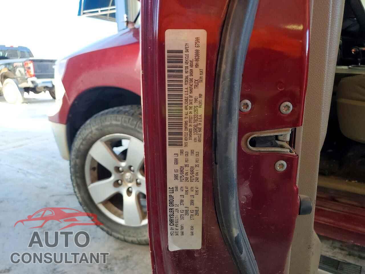 DODGE RAM 1500 2012 - 1C6RD6LT6CS312876