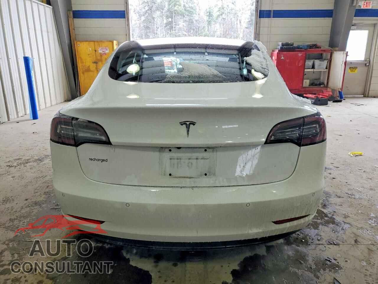 TESLA MODEL 3 2018 - 5YJ3E1EA6JF118532