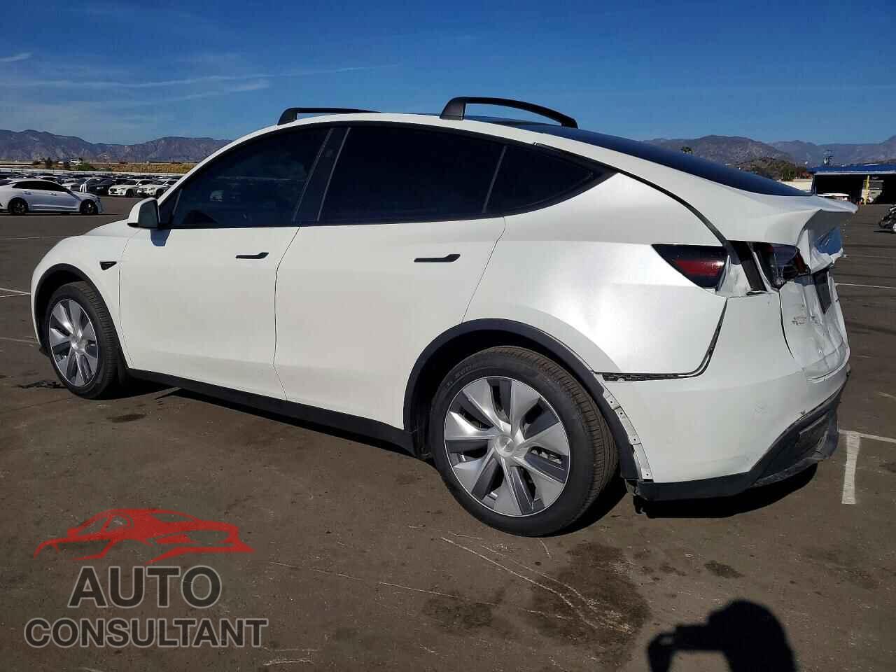 TESLA MODEL Y 2023 - 7SAYGDEE5PA179481