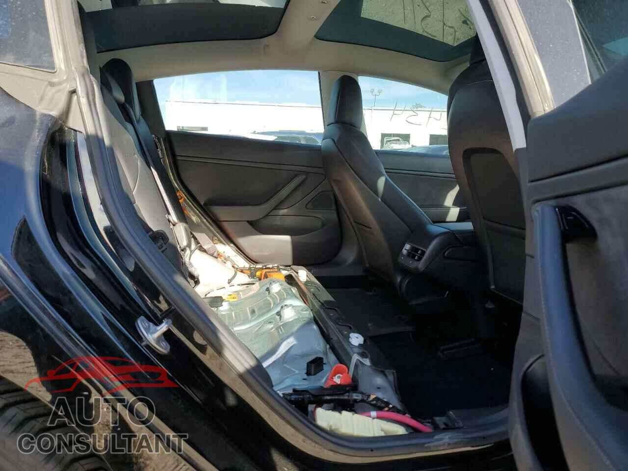 TESLA MODEL 3 2018 - 5YJ3E1EA3JF156302