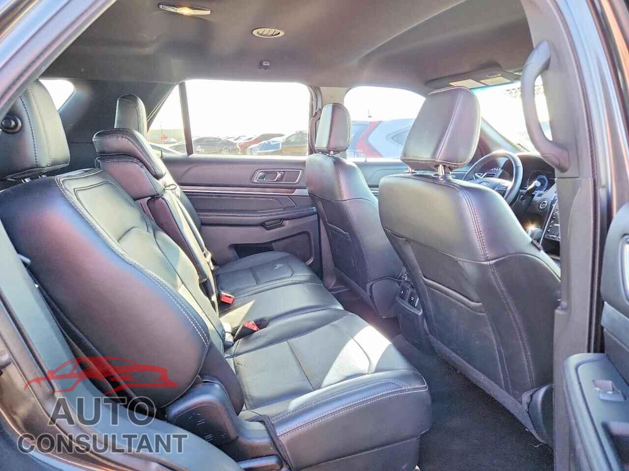 FORD EXPLORER 2018 - 1FM5K8F89JGB11503