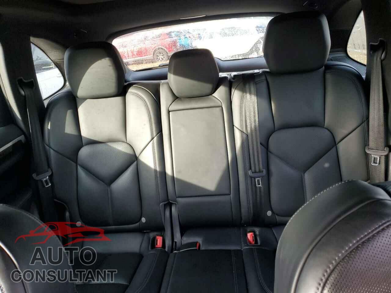 PORSCHE CAYENNE 2016 - WP1AE2A29GLA18604