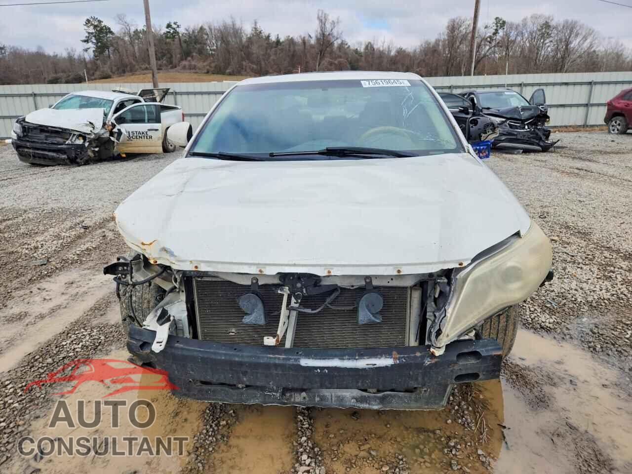 TOYOTA AVALON 2011 - 4T1BK3DB5BU378581