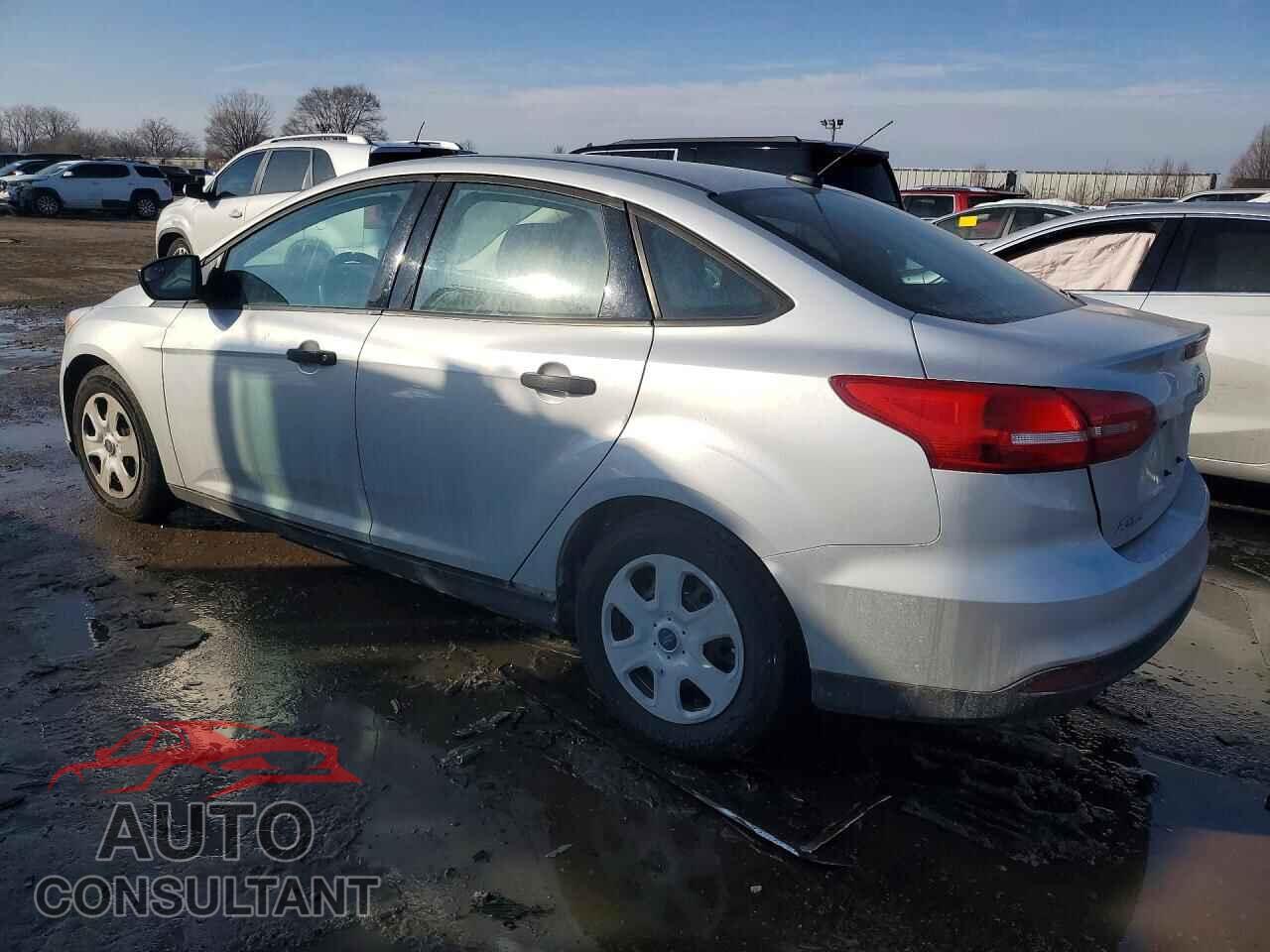 FORD FOCUS 2017 - 1FADP3E26HL253509