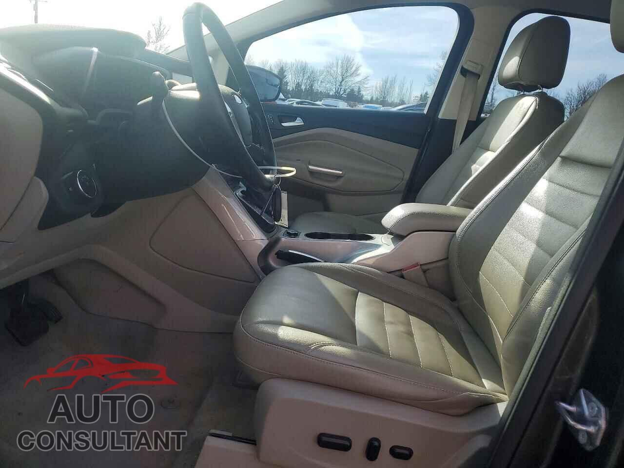 FORD C-MAX 2015 - 1FADP5BUXFL104843