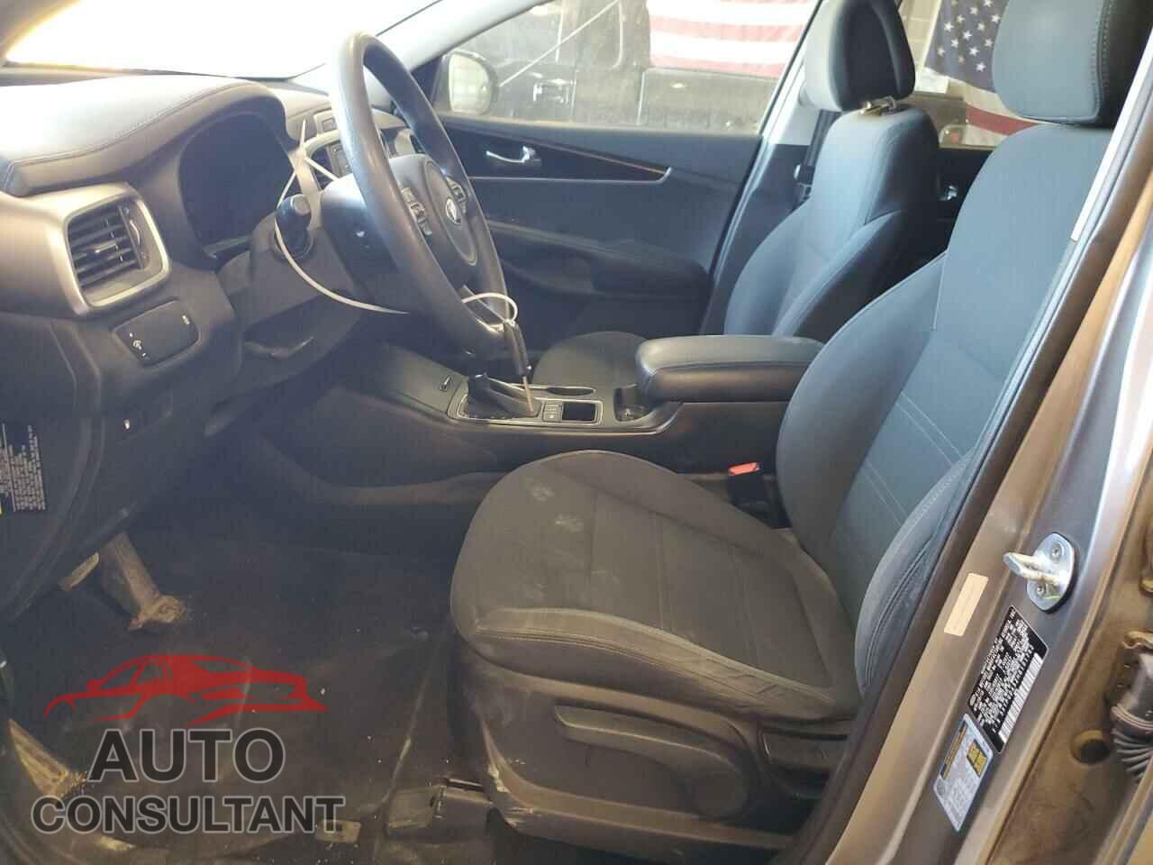 KIA SORENTO 2017 - 5XYPGDA52HG191762
