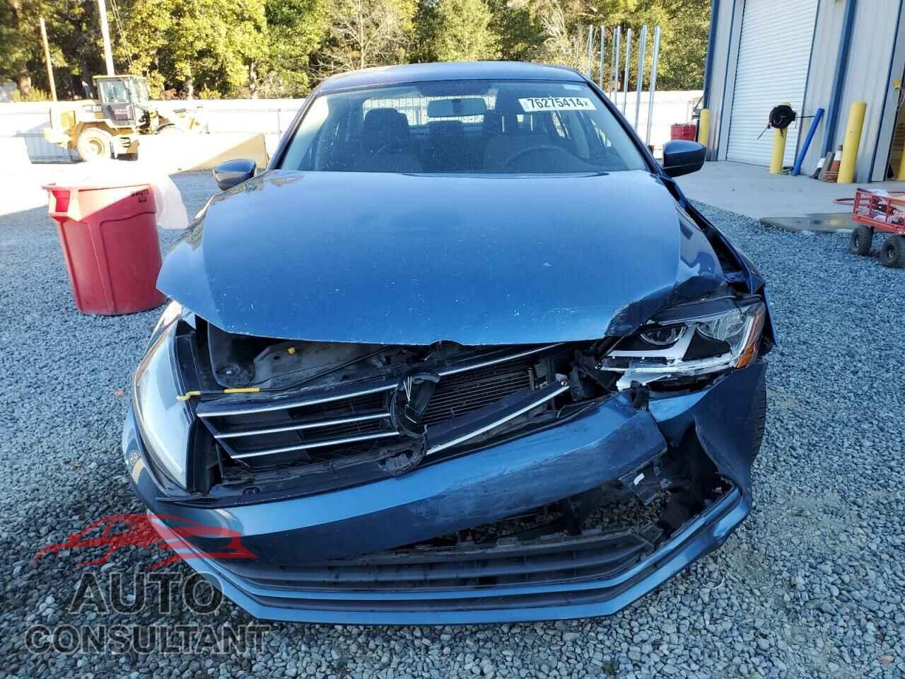 VOLKSWAGEN JETTA 2017 - 3VW2B7AJ8HM331966