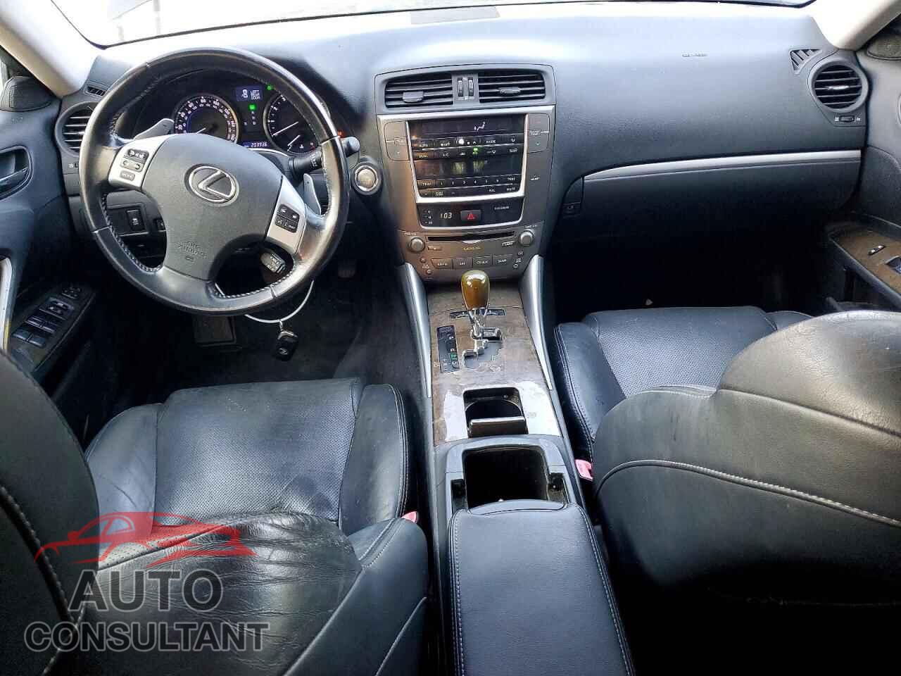LEXUS IS 2012 - JTHCF5C26C5056522