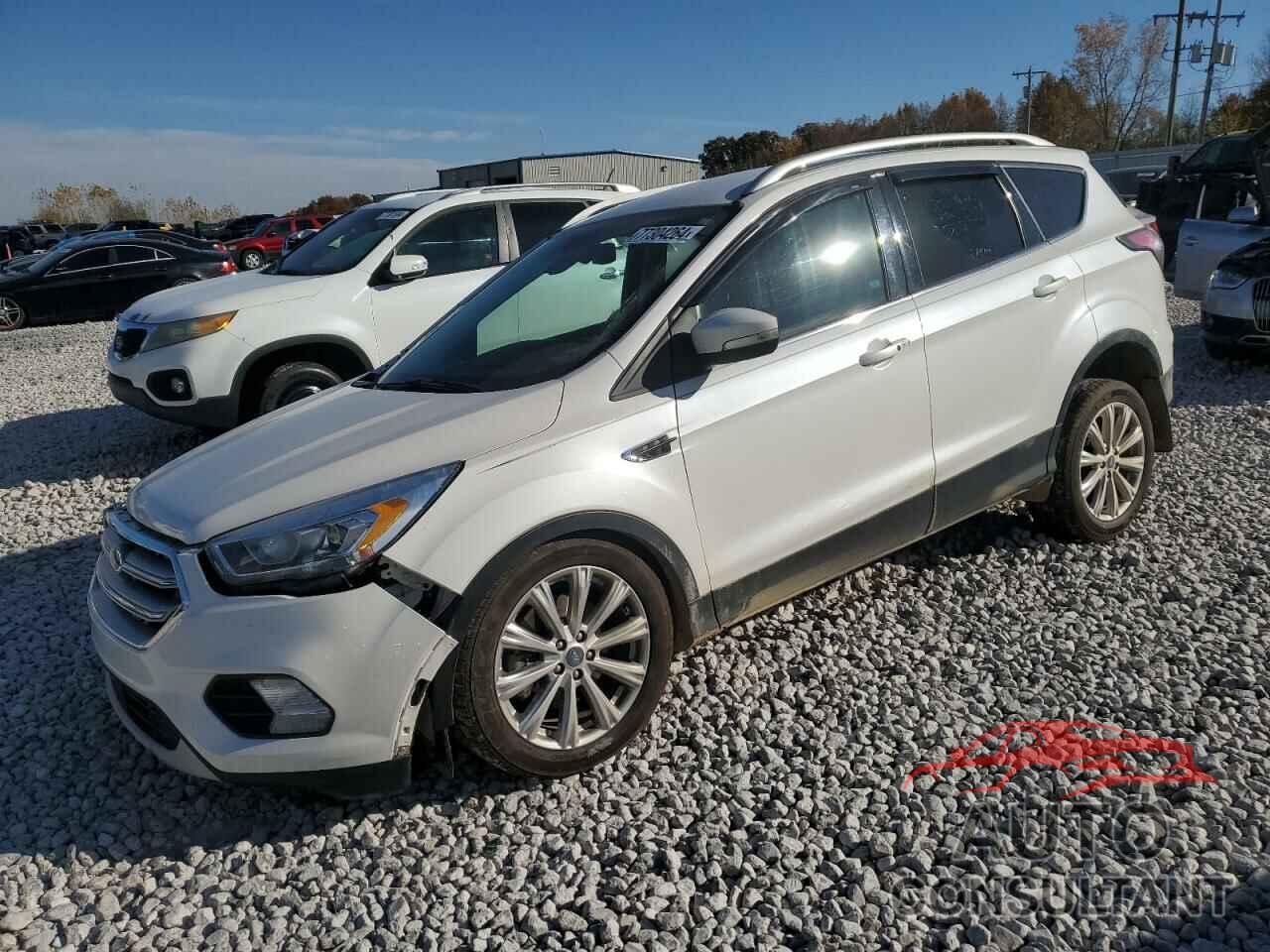FORD ESCAPE 2017 - 1FMCU9J92HUB23317